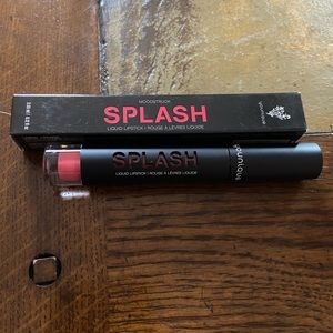 Younique Splash Liquid Lipstick NIB- Susceptible